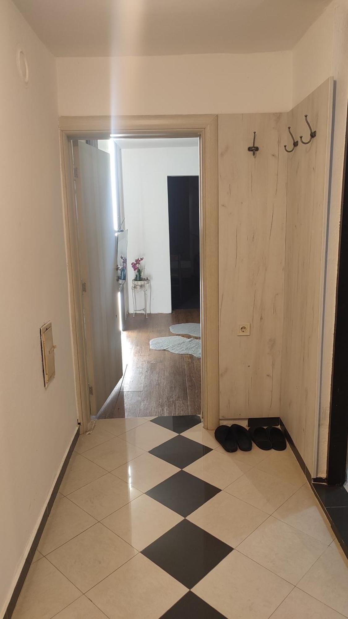 V&j * Podgorica